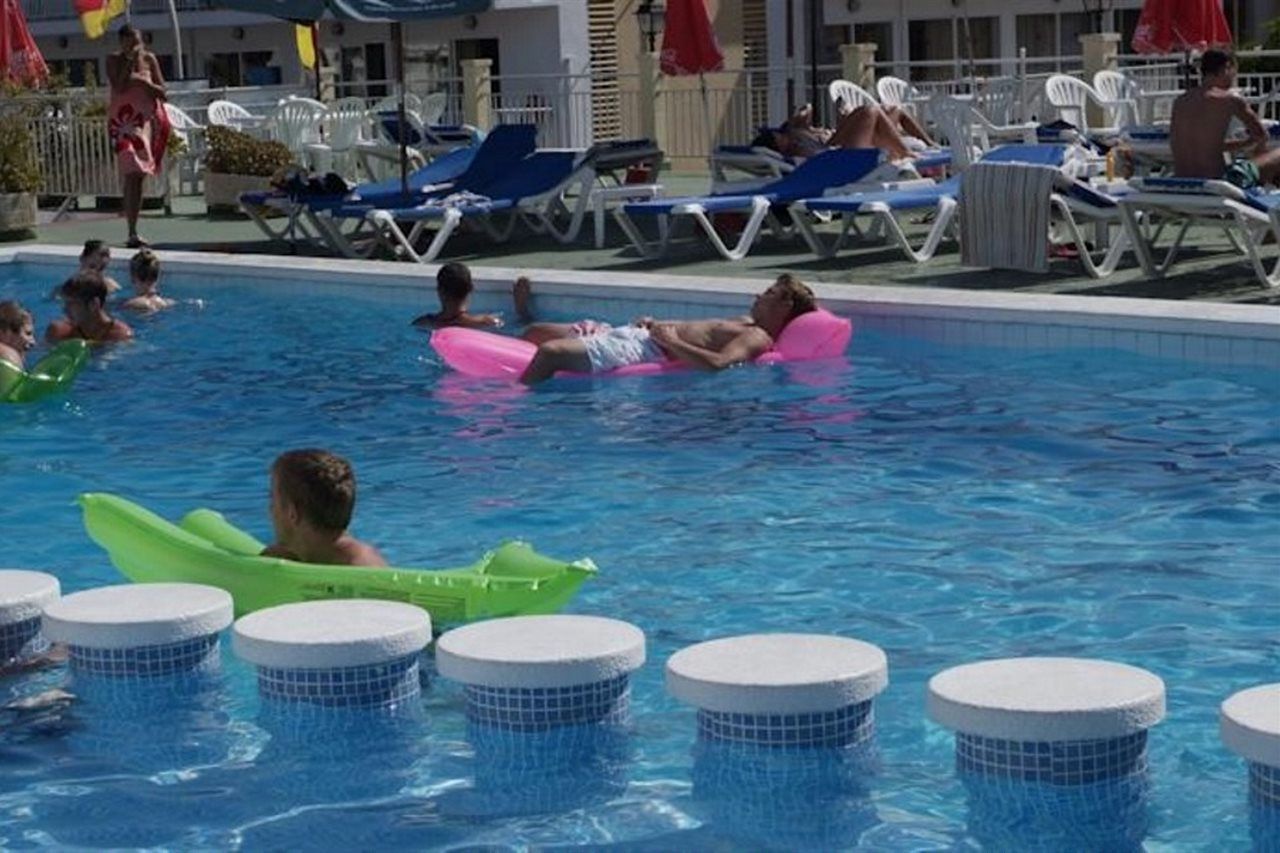 Hotel Gami Adults Only 칼라 라트자다 외부 사진